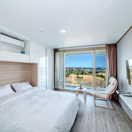 Go To Bed Resort Seogwipo Dış mekan fotoğraf