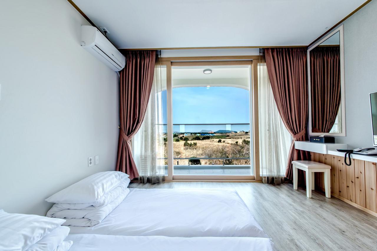 Go To Bed Resort Seogwipo Dış mekan fotoğraf