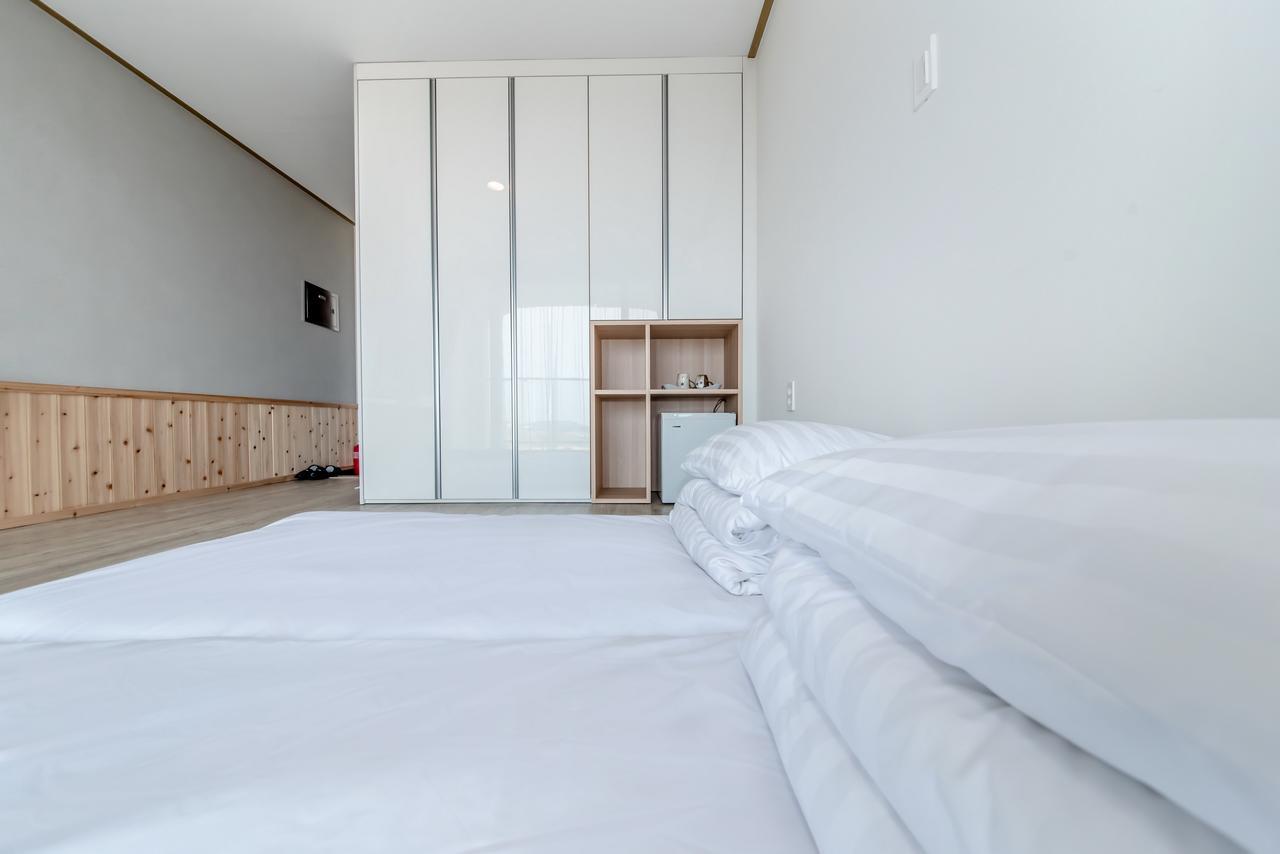 Go To Bed Resort Seogwipo Dış mekan fotoğraf