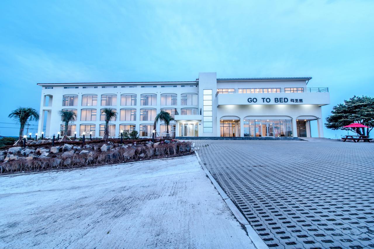 Go To Bed Resort Seogwipo Dış mekan fotoğraf